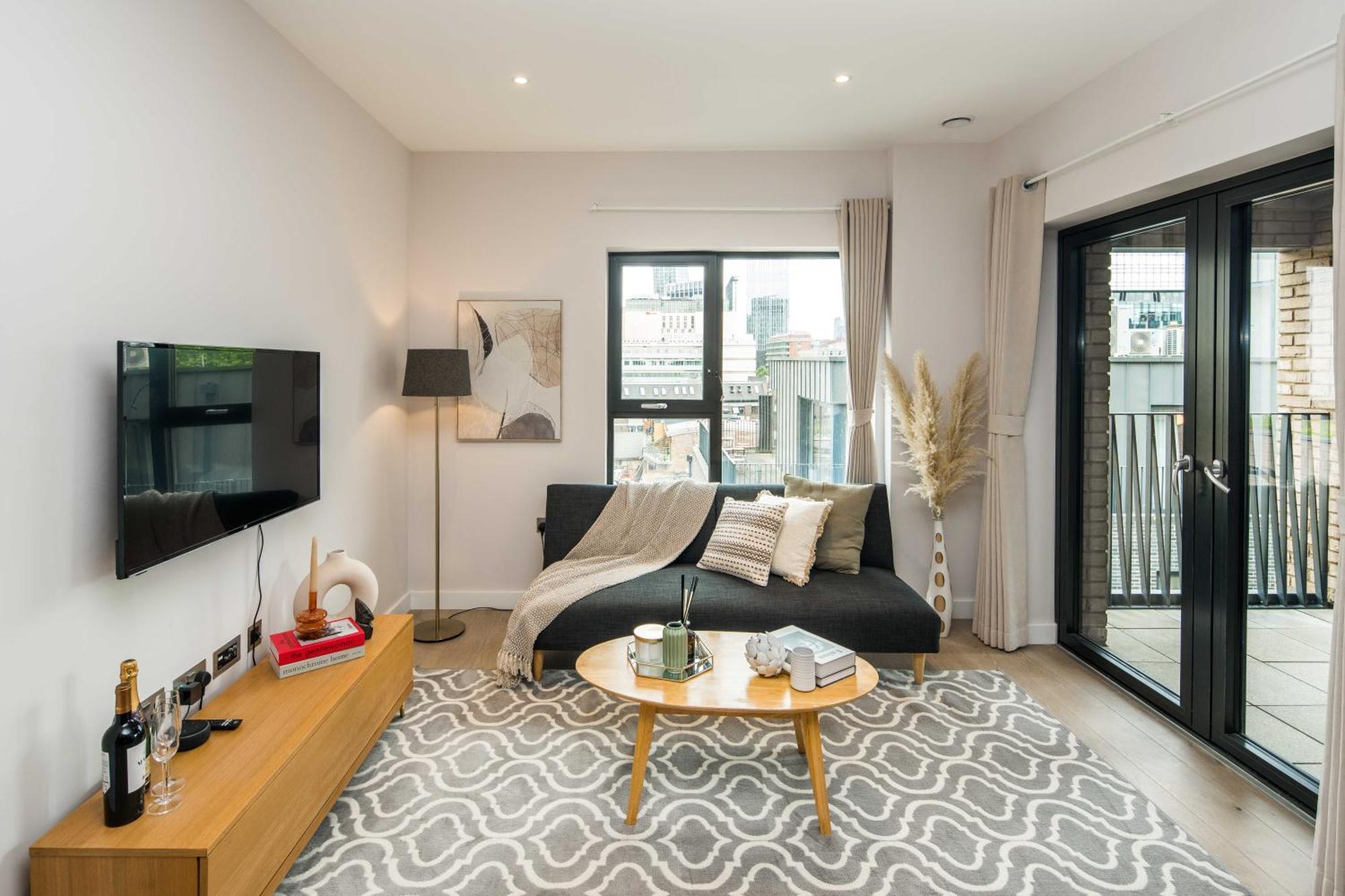 16 Minutes Walk To Eye, Shard View And Balcony Appartamento Londra