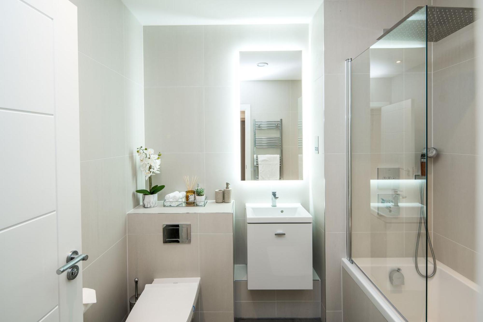 16 Minutes Walk To Eye, Shard View And Balcony * Londra